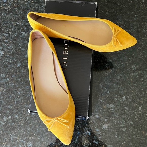 TALBOTS "Mira" Yellow Suede Pointy Toe Ballet Flats Shoes - Picture 2 of 10